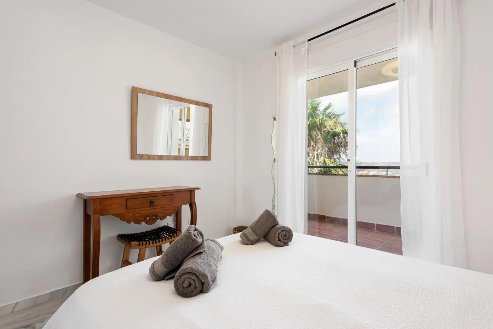 Riviera Sea Views Apartment Malaga