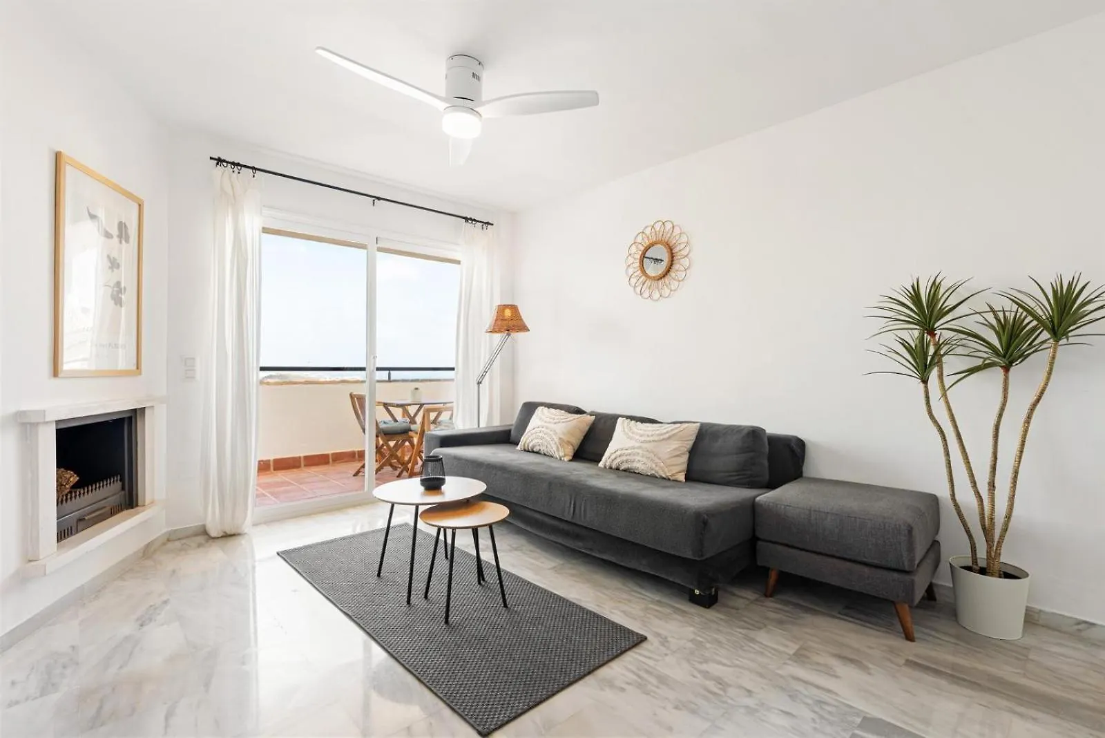Riviera Sea Views Apartment Malaga