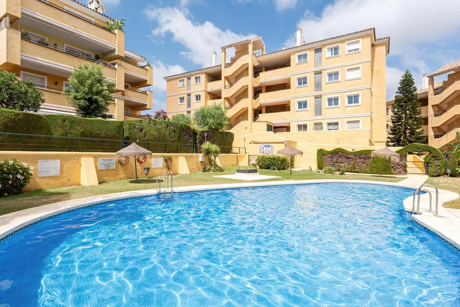 Riviera Sea Views contacts